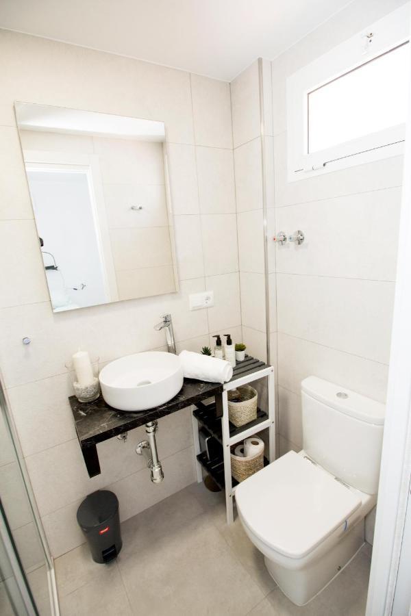 Perfectly Located Beachside Apartment In Elviria Marbella Esterno foto